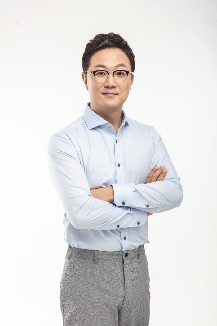 ‘동물농장 아저씨’ 안지환, 건강 악화로 마이크 내려놓는다… 32년 만에 첫 ‘쉼표’