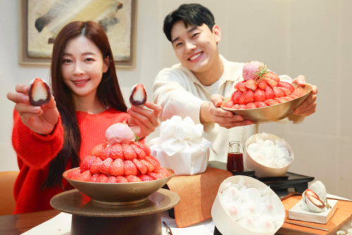 신세계백화점, 딸기 디저트 출시