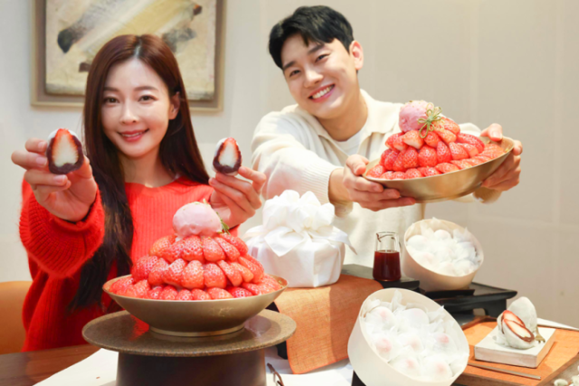 신세계백화점, 딸기 디저트 출시