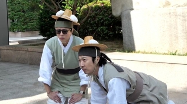 놀면 뭐하니 330회 유재석, 어명에 진땀…경복궁 길 기록
