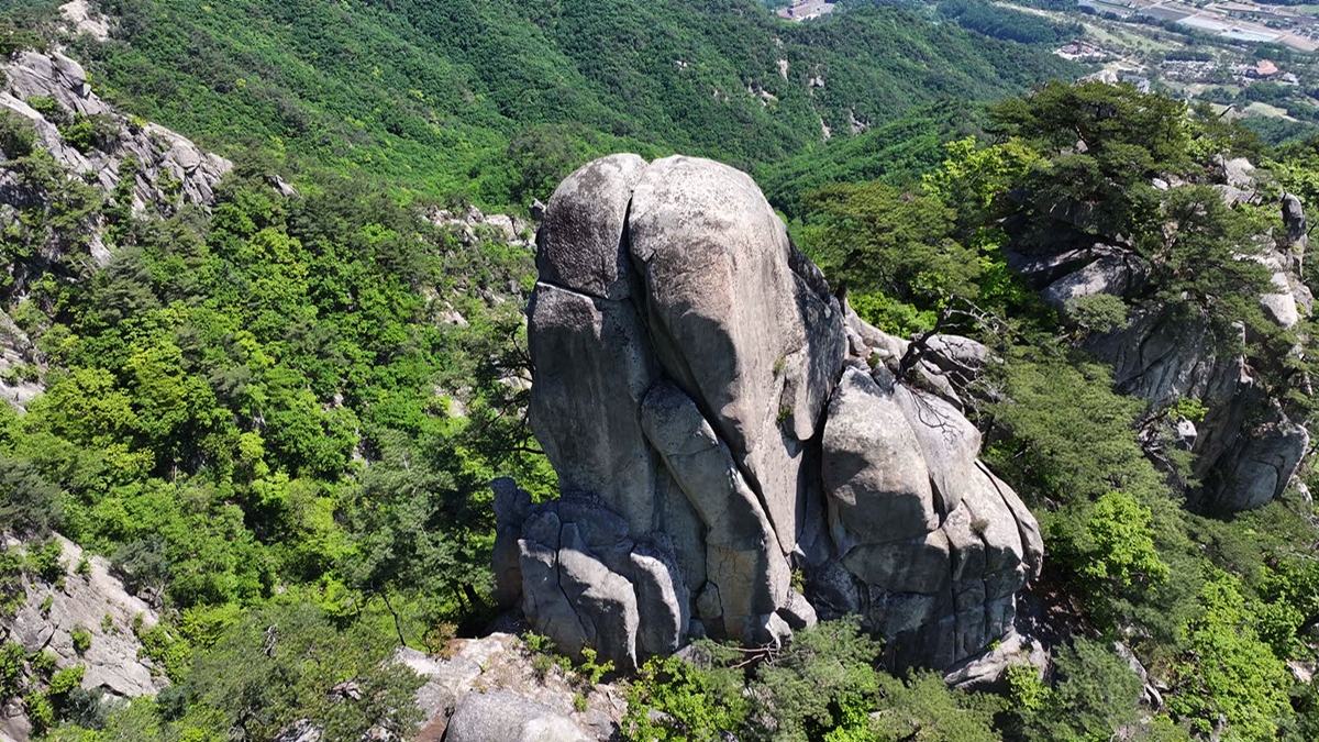 영상앨범 산 1046회 구름 위로 피어난 바위 꽃 – 가평 운악산
