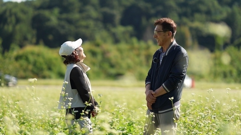 소꿉친구에서 부부로, 봉평 토박이 부부의 메밀간장국수